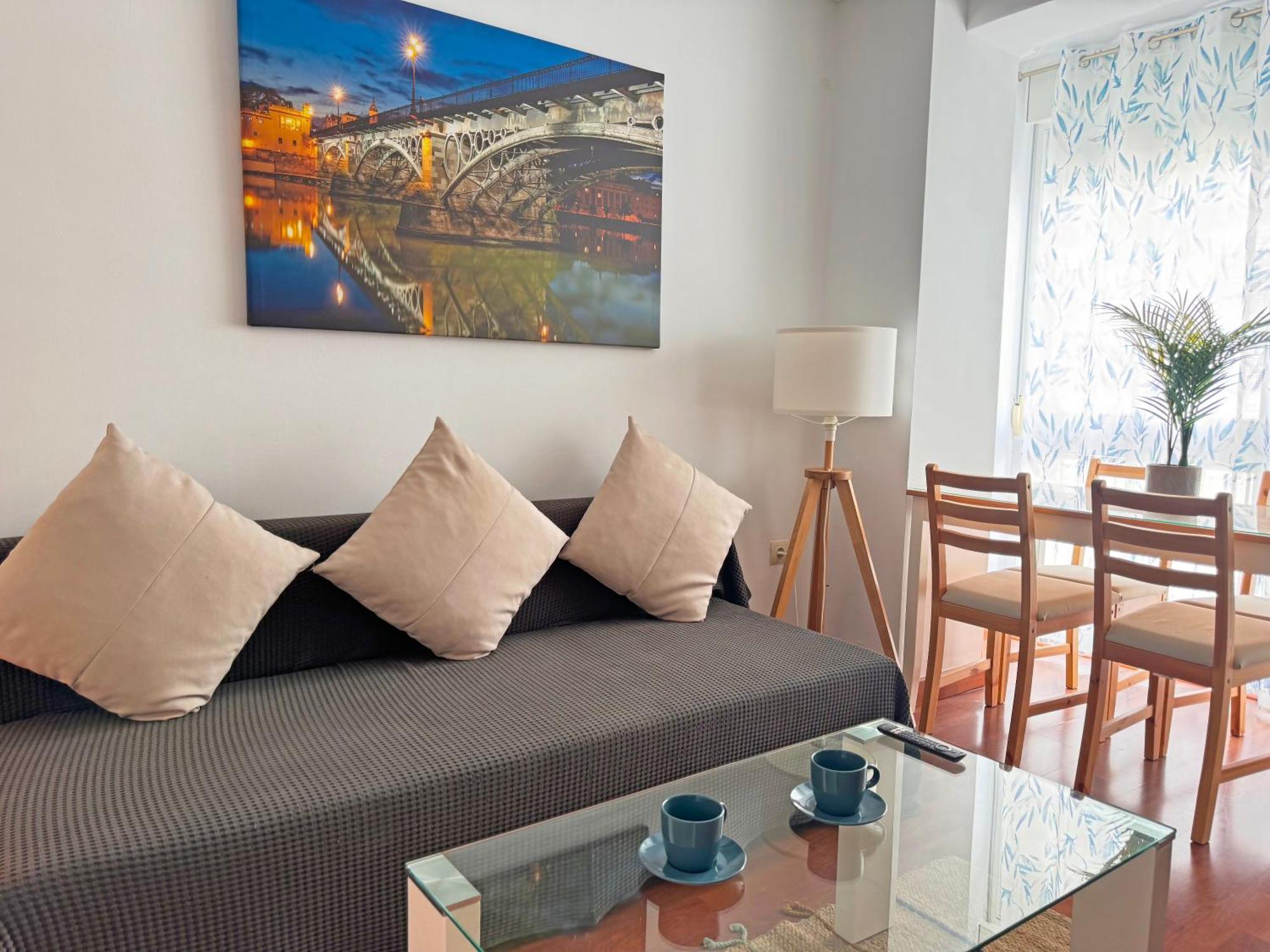 Triana Luxury Numancia Apartment Севиля Екстериор снимка