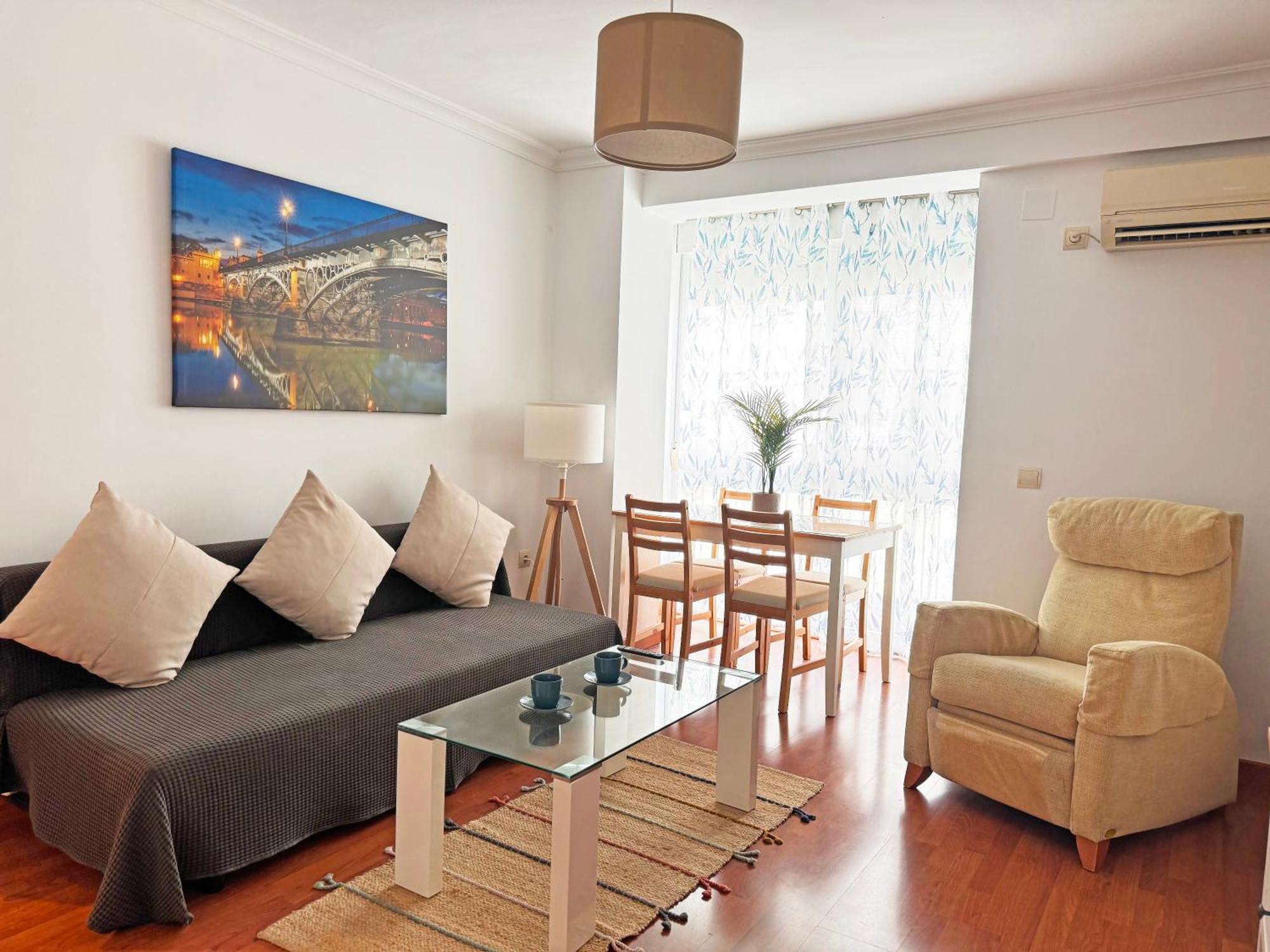 Triana Luxury Numancia Apartment Севиля Екстериор снимка