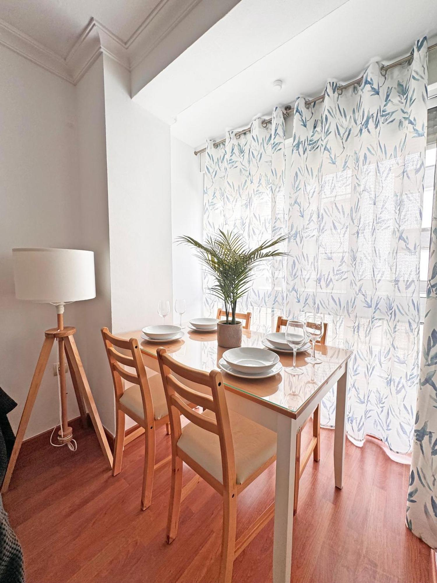 Triana Luxury Numancia Apartment Севиля Екстериор снимка