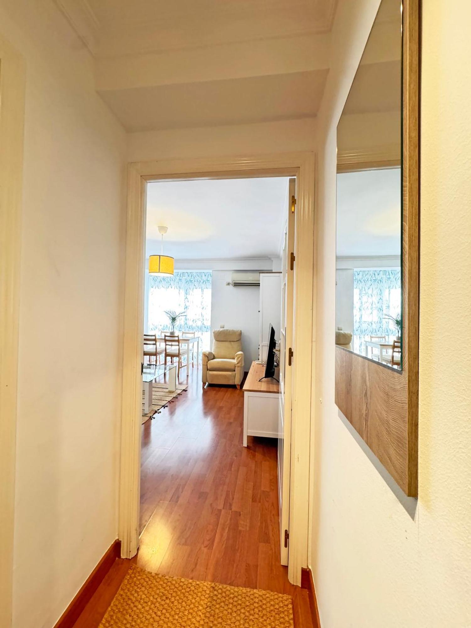 Triana Luxury Numancia Apartment Севиля Екстериор снимка